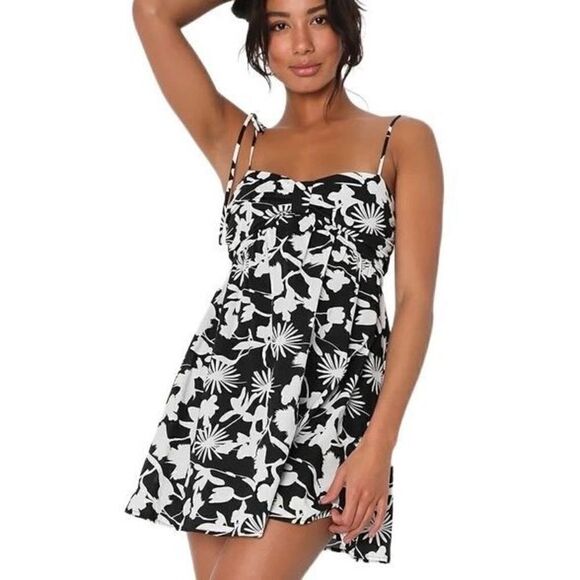 NWT Floral Tie Mini Dress Sz Med - Picture 1 of 5